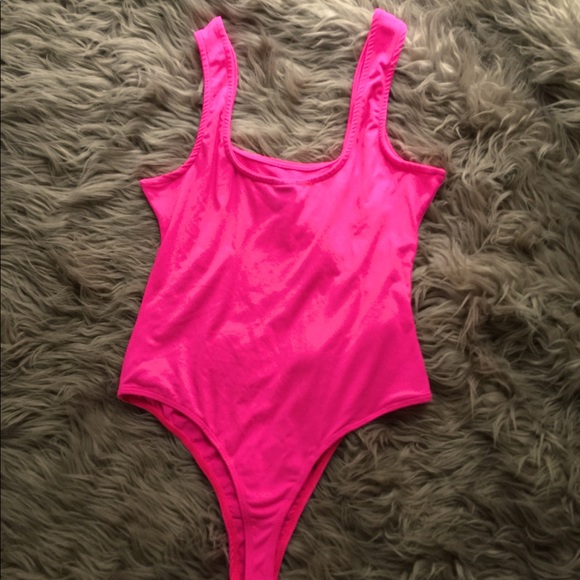 Beautiful bold solid pink bodysuit - Picture 1 of 1